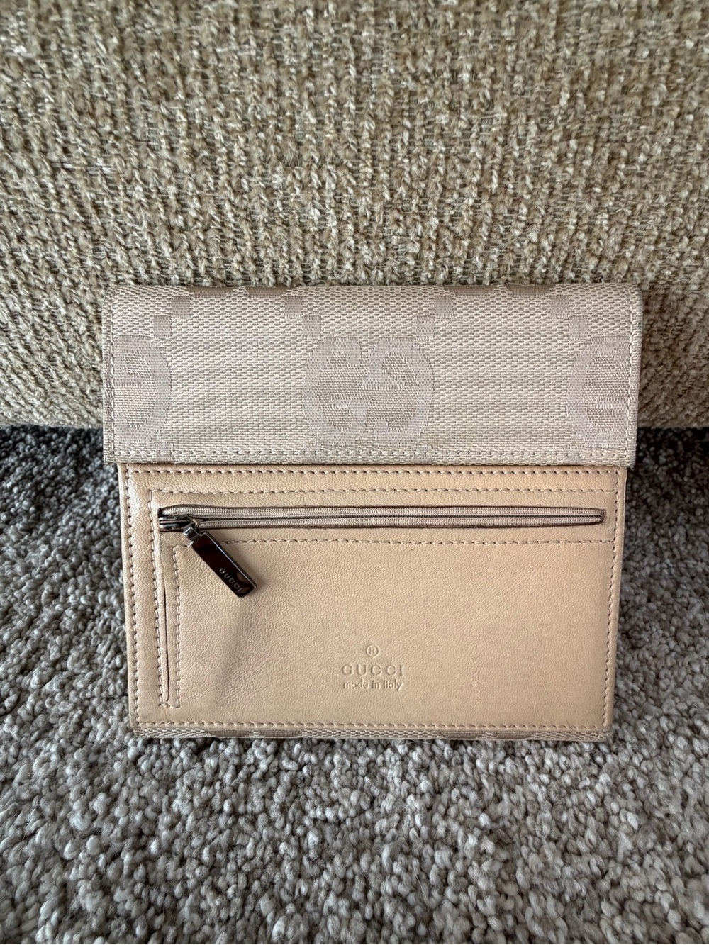 Gucci GG Canvas Compact Trifold Wallet – Beige GG Canvas & Leather